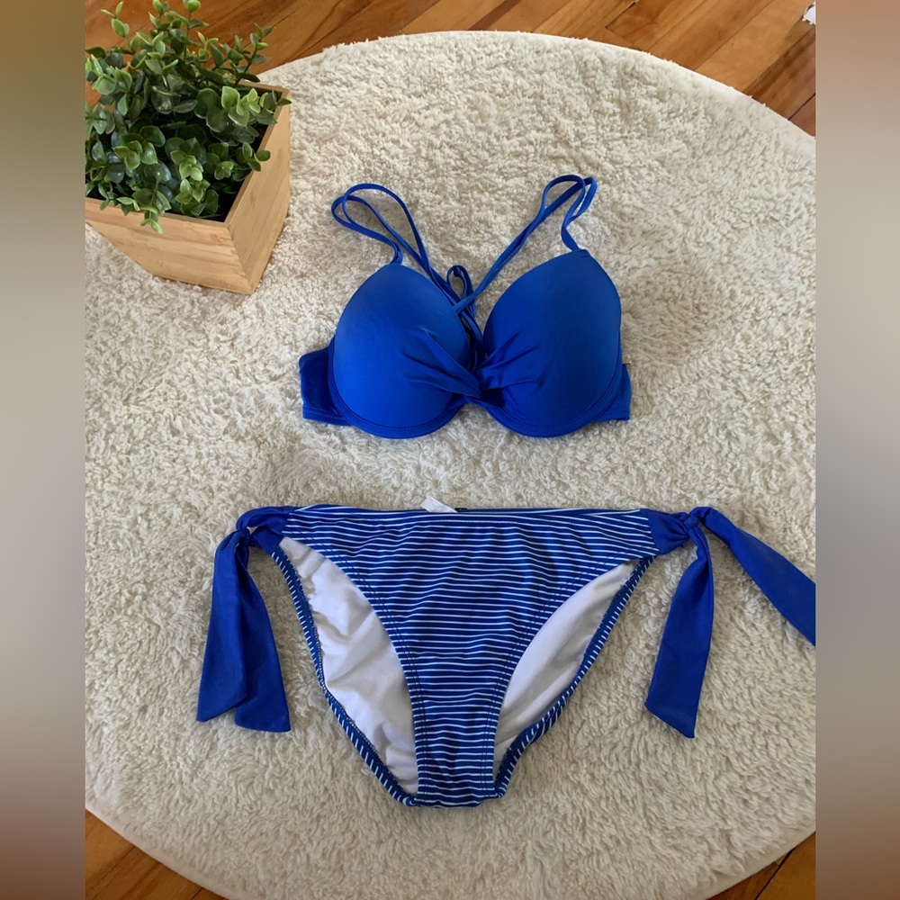 LA VIE EN ROSE Bright Blue Striped Bikini Set